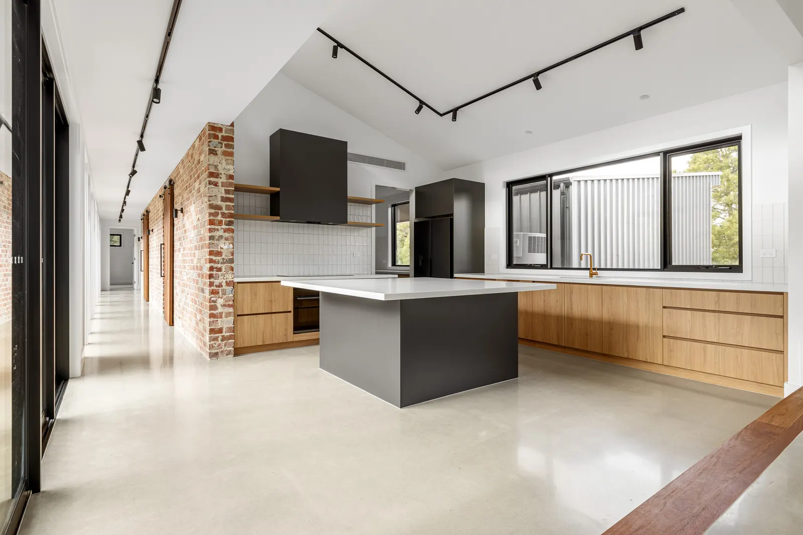 Custom home at Dohoneys Road, Bullengarook — a bespoke new home by Summerfield Homes, Macedon Ranges custom builder (view 12)