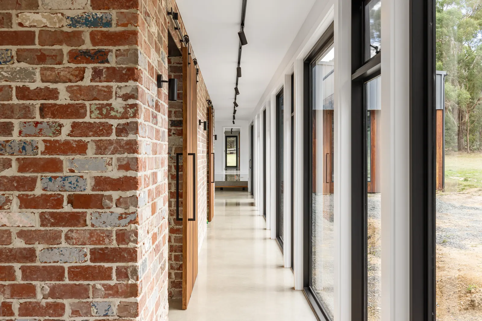 Custom home at Dohoneys Road, Bullengarook — a bespoke new home by Summerfield Homes, Macedon Ranges custom builder (view 18)