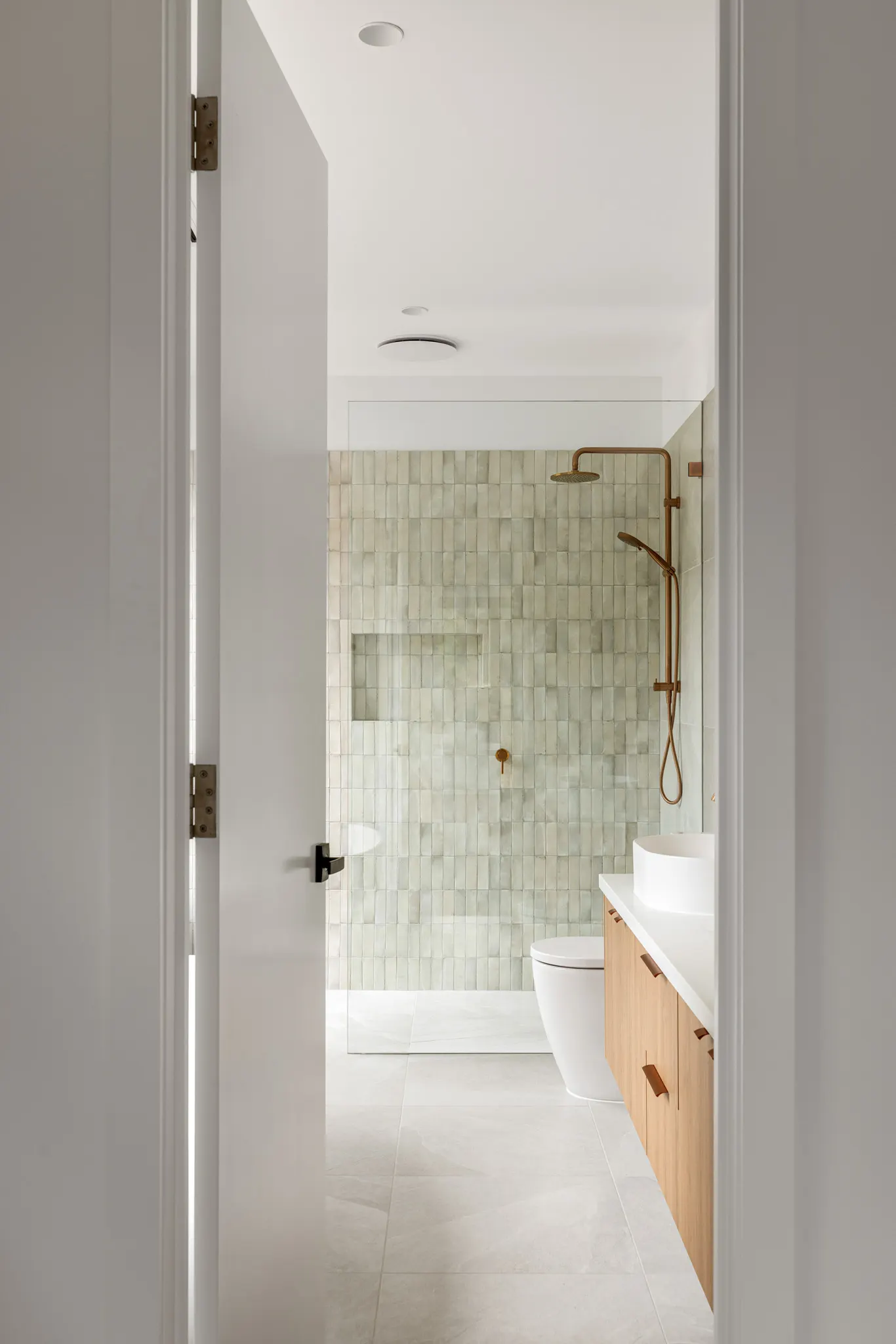 Custom home at Dohoneys Road, Bullengarook — a bespoke new home by Summerfield Homes, Macedon Ranges custom builder (view 21)